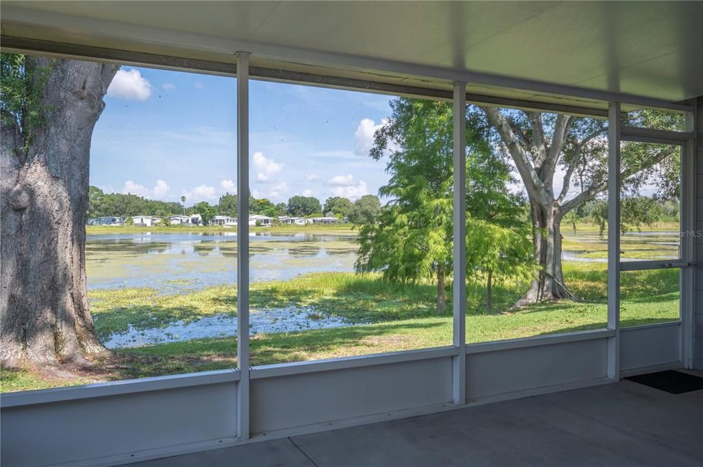 Active With Contract: $275,000 (3 beds, 2 baths, 1204 Square Feet)