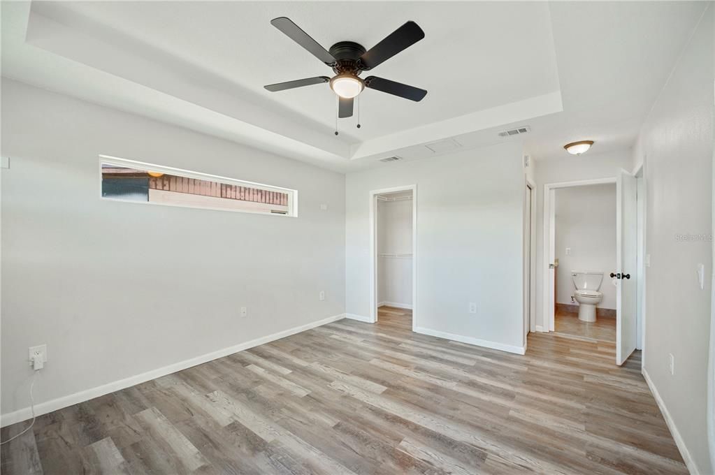 Active With Contract: $275,000 (3 beds, 2 baths, 1204 Square Feet)