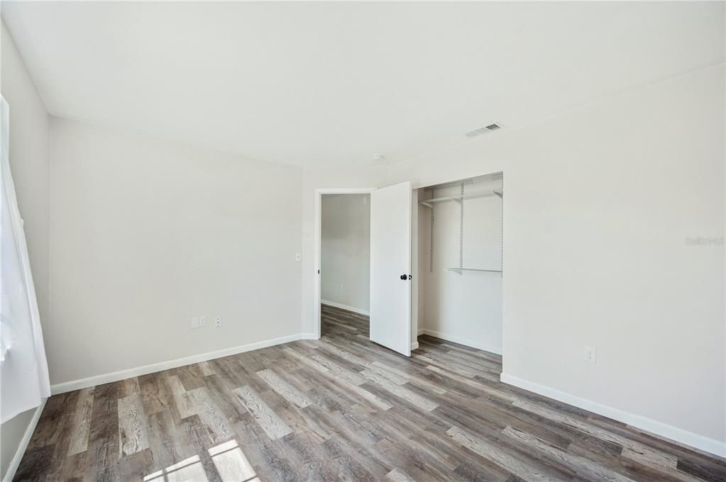 Active With Contract: $275,000 (3 beds, 2 baths, 1204 Square Feet)