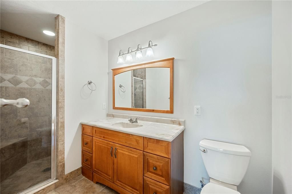 Active With Contract: $275,000 (3 beds, 2 baths, 1204 Square Feet)