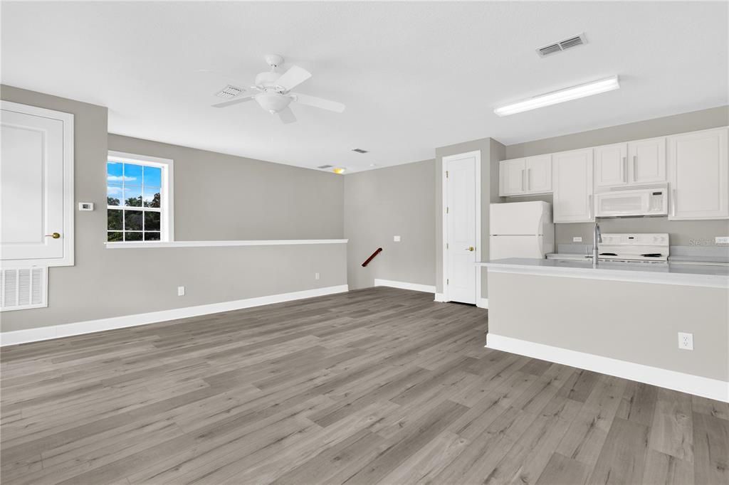 For Sale: $1,510,000 (5 beds, 4 baths, 4102 Square Feet)