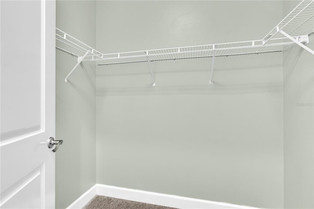 For Sale: $1,510,000 (5 beds, 4 baths, 4102 Square Feet)