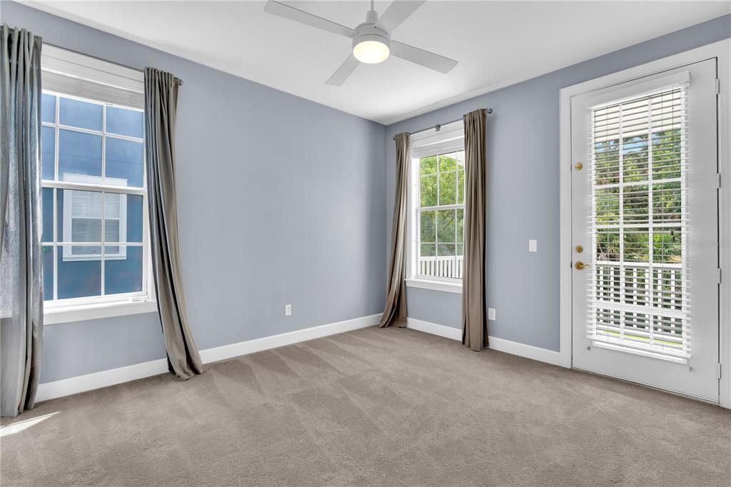 For Sale: $1,510,000 (5 beds, 4 baths, 4102 Square Feet)