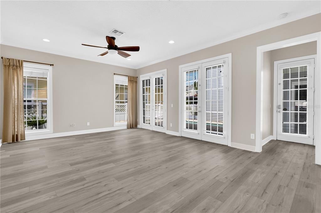 For Sale: $1,510,000 (5 beds, 4 baths, 4102 Square Feet)