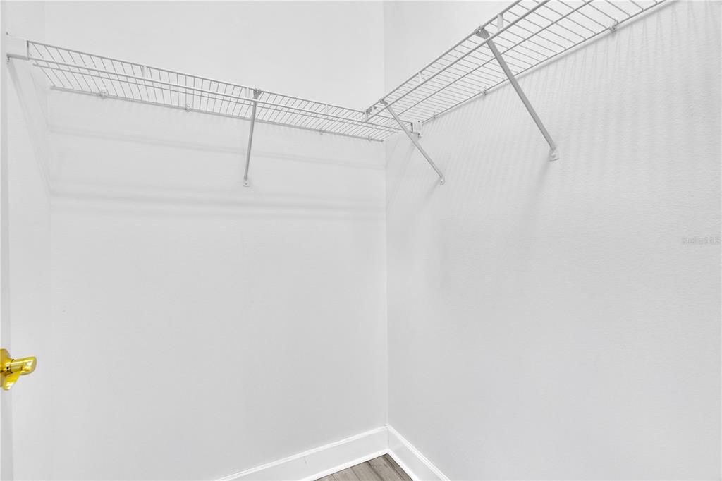 For Sale: $1,510,000 (5 beds, 4 baths, 4102 Square Feet)