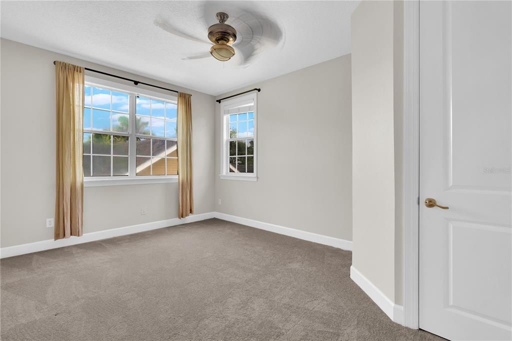 For Sale: $1,510,000 (5 beds, 4 baths, 4102 Square Feet)