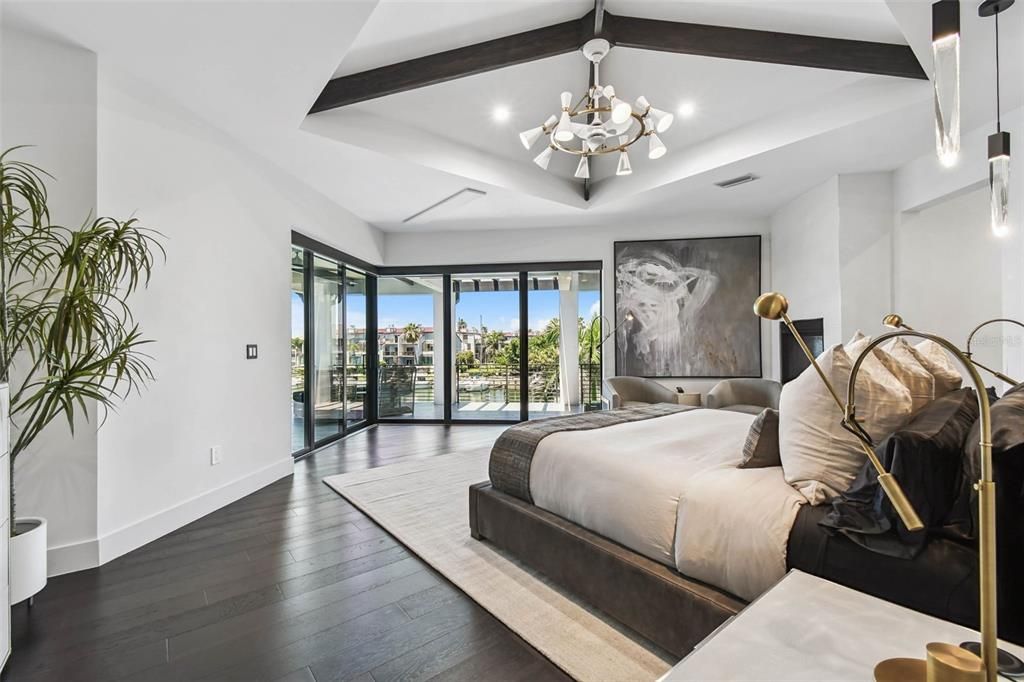 待售: $8,000,000 (5 贝兹, 5 浴室, 4846 平方英尺)