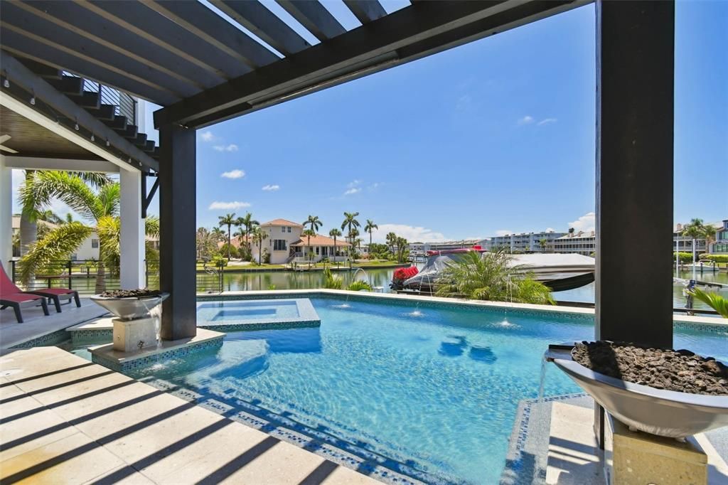 待售: $8,000,000 (5 贝兹, 5 浴室, 4846 平方英尺)