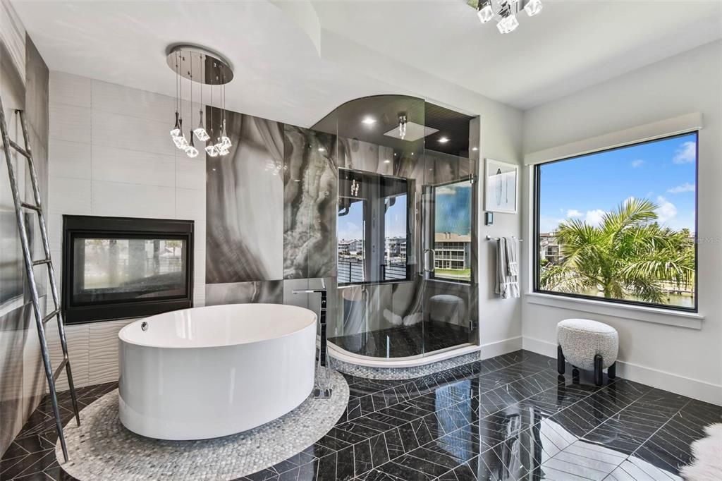 待售: $8,000,000 (5 贝兹, 5 浴室, 4846 平方英尺)