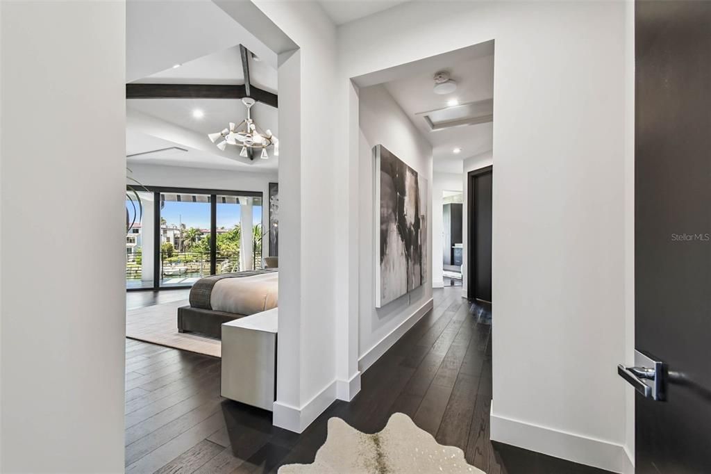 待售: $8,000,000 (5 贝兹, 5 浴室, 4846 平方英尺)