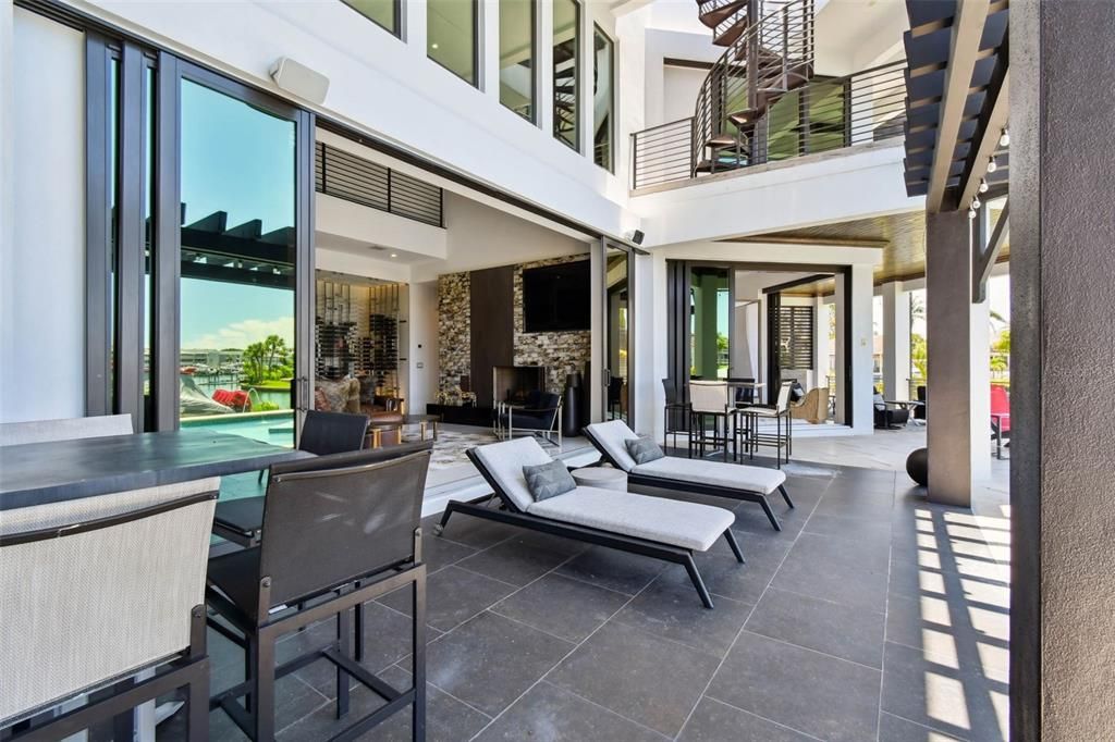 待售: $8,000,000 (5 贝兹, 5 浴室, 4846 平方英尺)