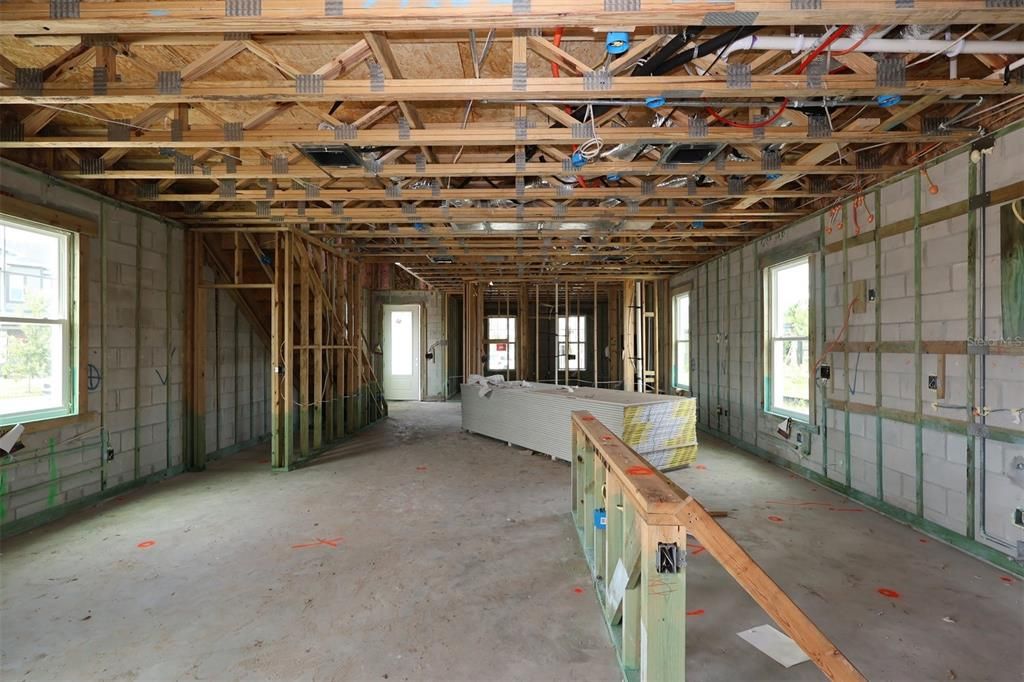 Под контрактом: $514,990 (4 спален, 3 ванн, 2780 Квадратных фут)