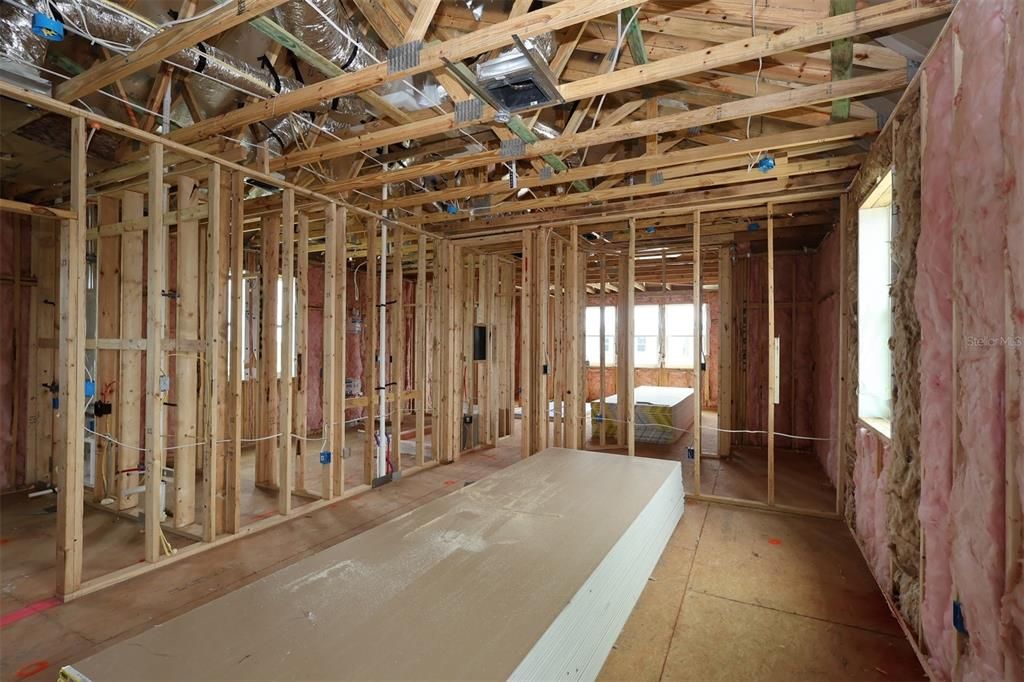 Под контрактом: $514,990 (4 спален, 3 ванн, 2780 Квадратных фут)