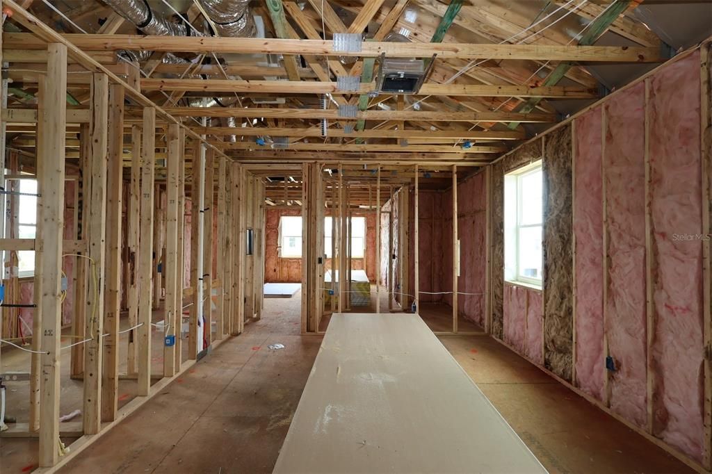 Под контрактом: $514,990 (4 спален, 3 ванн, 2780 Квадратных фут)