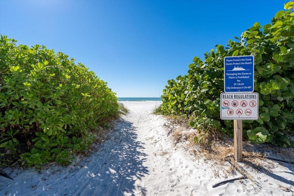 待售: $1,448,800 (3 贝兹, 2 浴室, 1701 平方英尺)