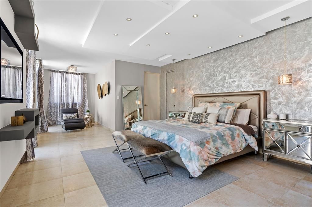 For Sale: $1,395,000 (4 beds, 3 baths, 4426 Square Feet)