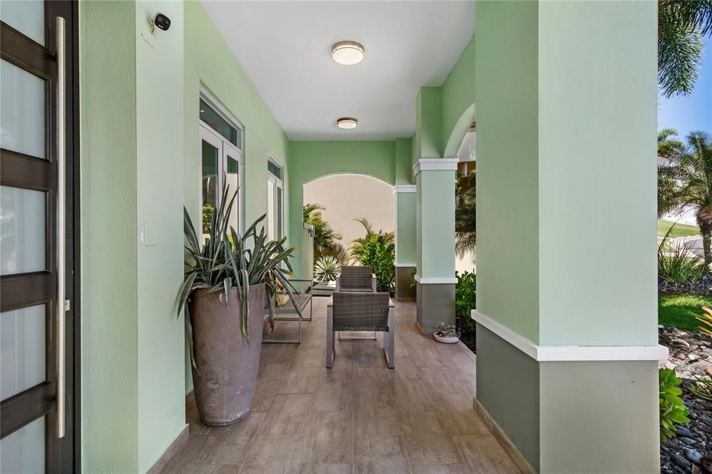 For Sale: $1,395,000 (4 beds, 3 baths, 4426 Square Feet)