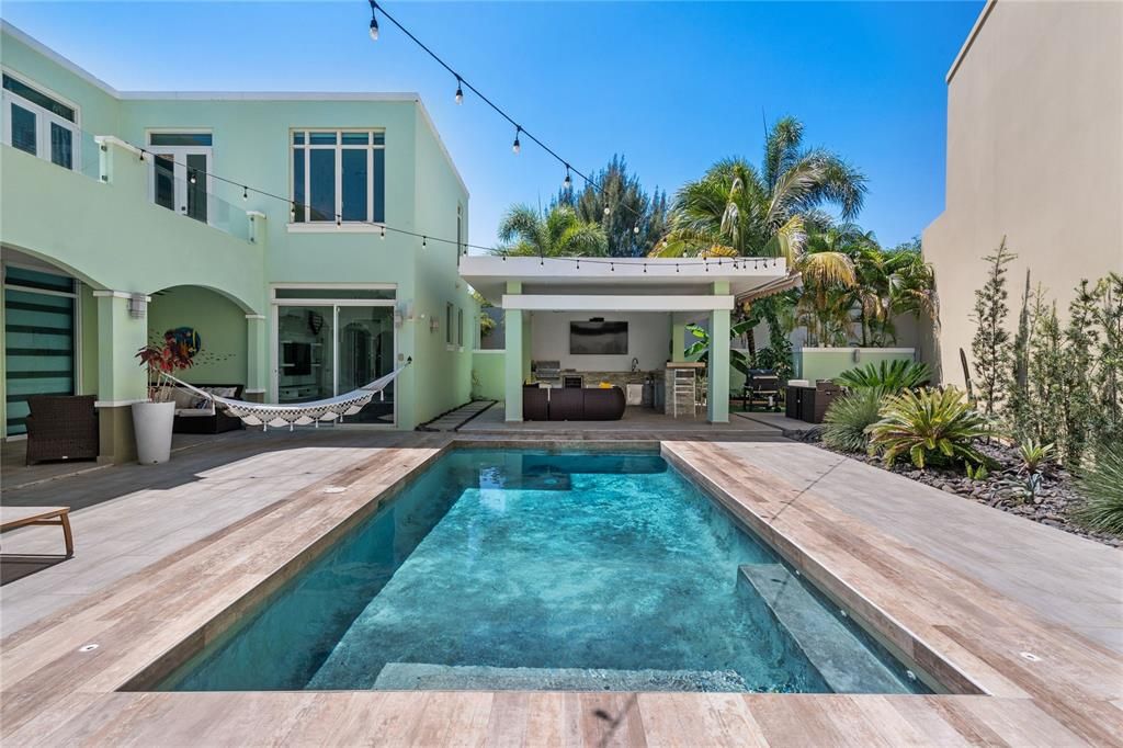 For Sale: $1,395,000 (4 beds, 3 baths, 4426 Square Feet)