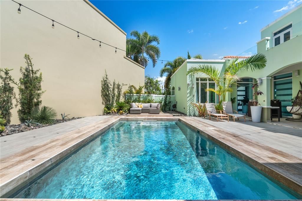 For Sale: $1,395,000 (4 beds, 3 baths, 4426 Square Feet)