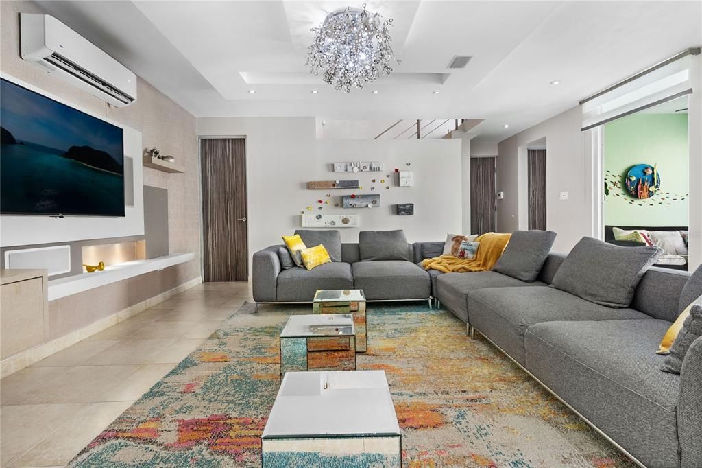 For Sale: $1,395,000 (4 beds, 3 baths, 4426 Square Feet)