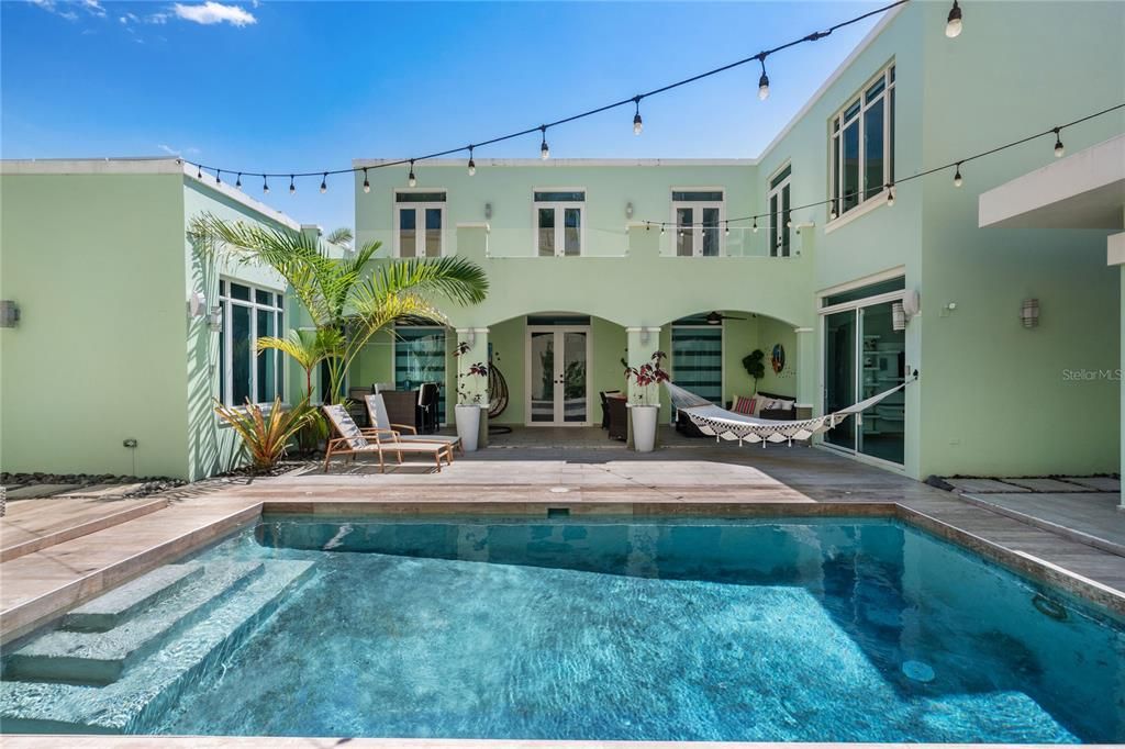 For Sale: $1,395,000 (4 beds, 3 baths, 4426 Square Feet)