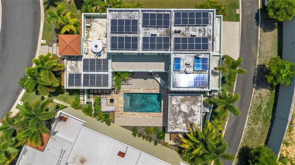 For Sale: $1,395,000 (4 beds, 3 baths, 4426 Square Feet)