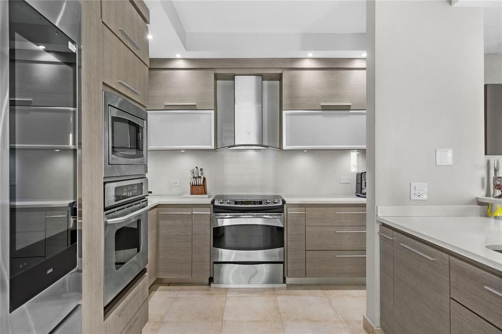 For Sale: $1,395,000 (4 beds, 3 baths, 4426 Square Feet)