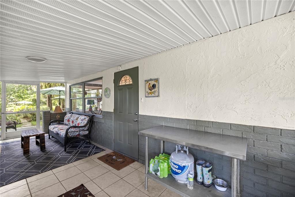 На продажу: $309,000 (2 спален, 1 ванн, 1281 Квадратных фут)