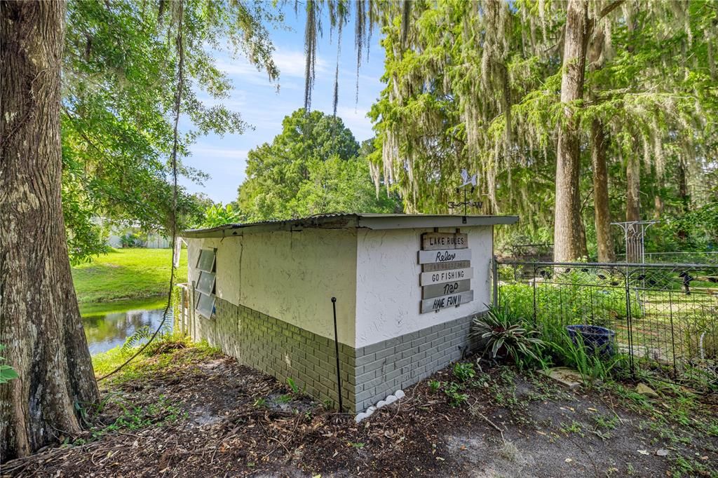 На продажу: $309,000 (2 спален, 1 ванн, 1281 Квадратных фут)