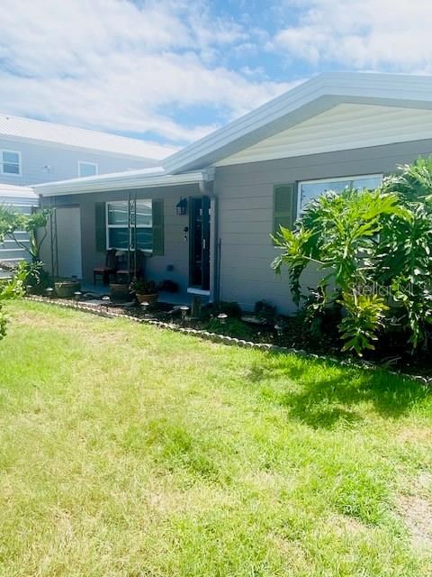 For Sale: $547,000 (4 beds, 2 baths, 1620 Square Feet)