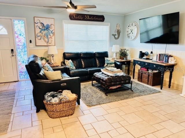 For Sale: $547,000 (4 beds, 2 baths, 1620 Square Feet)