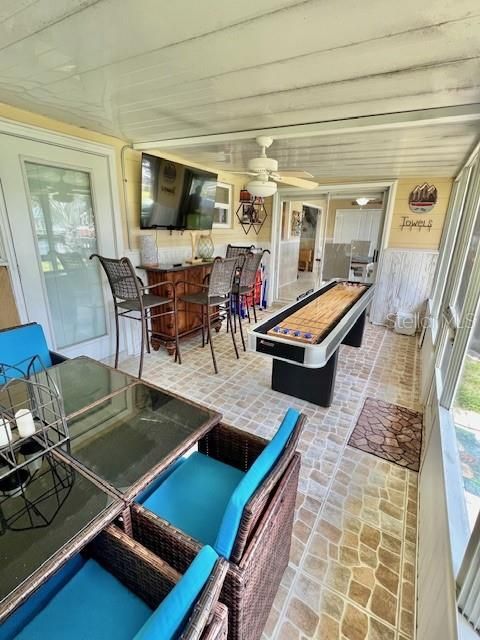 For Sale: $547,000 (4 beds, 2 baths, 1620 Square Feet)