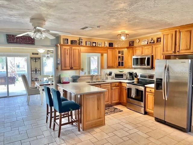 For Sale: $547,000 (4 beds, 2 baths, 1620 Square Feet)