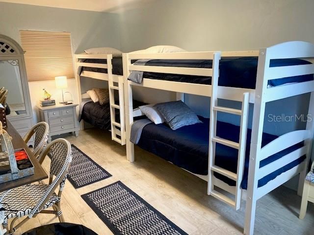 For Sale: $547,000 (4 beds, 2 baths, 1620 Square Feet)