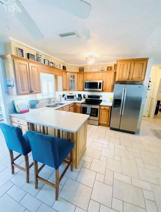 For Sale: $547,000 (4 beds, 2 baths, 1620 Square Feet)