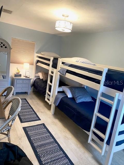 For Sale: $547,000 (4 beds, 2 baths, 1620 Square Feet)