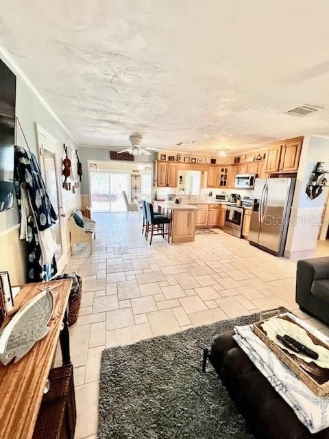 For Sale: $547,000 (4 beds, 2 baths, 1620 Square Feet)