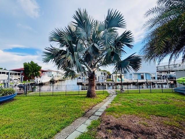 For Sale: $547,000 (4 beds, 2 baths, 1620 Square Feet)