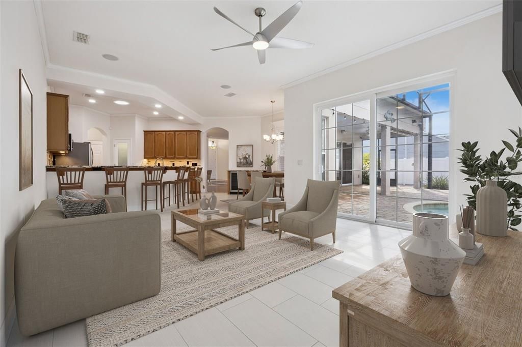 合同活跃: $599,500 (5 贝兹, 3 浴室, 2584 平方英尺)