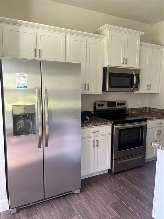 For Rent: $1,800 (3 beds, 2 baths, 1648 Square Feet)