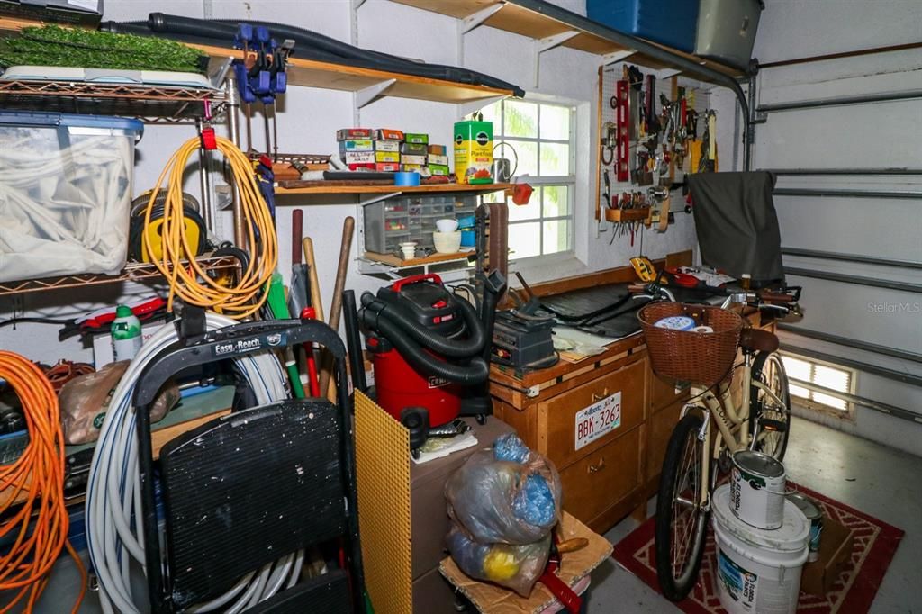 Под контрактом: $399,999 (3 спален, 2 ванн, 1491 Квадратных фут)