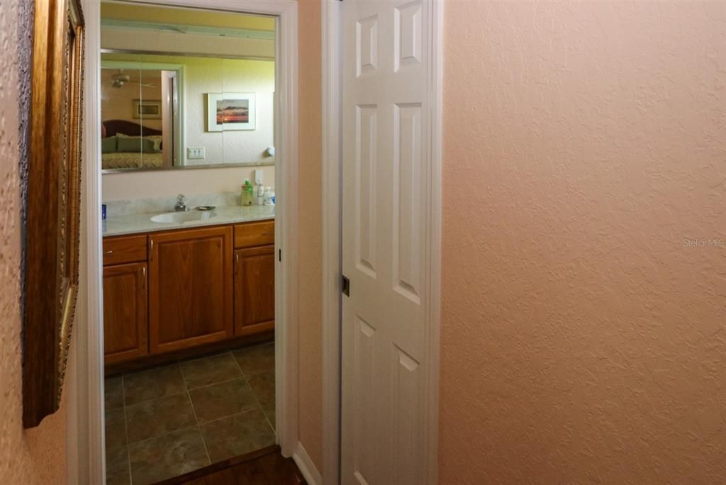 Под контрактом: $399,999 (3 спален, 2 ванн, 1491 Квадратных фут)