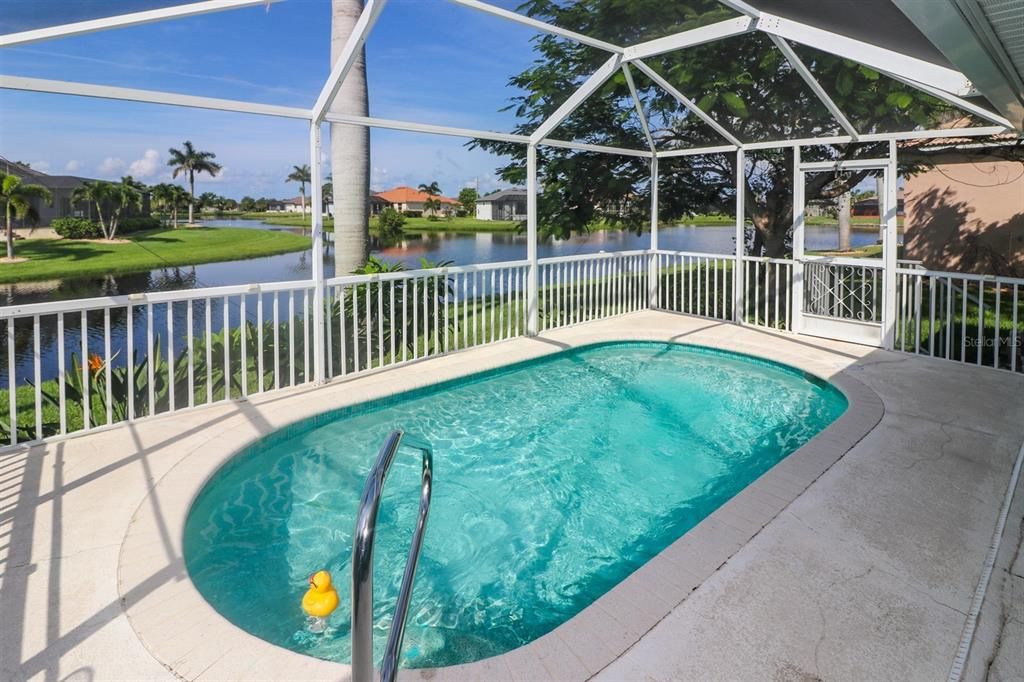 Под контрактом: $399,999 (3 спален, 2 ванн, 1491 Квадратных фут)