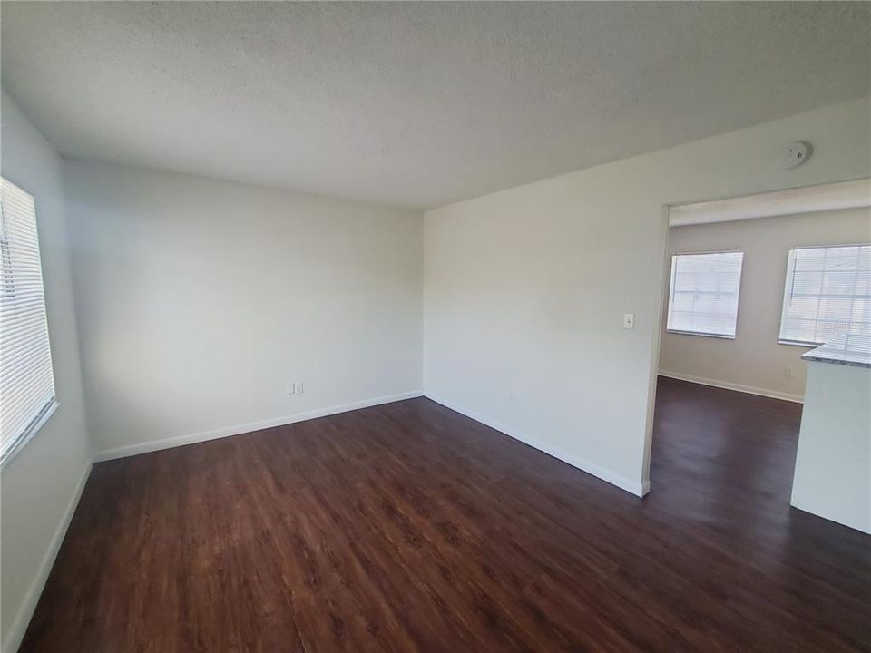 For Rent: $1,095 (1 beds, 1 baths, 540 Square Feet)