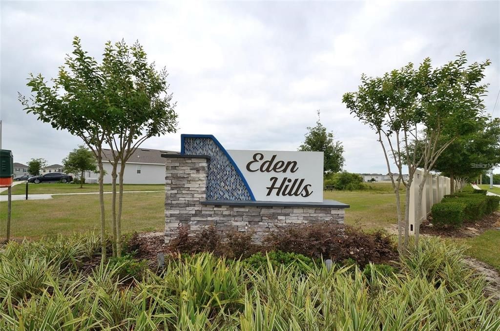 Active With Contract: $369,900 (5 beds, 3 baths, 3106 Square Feet)