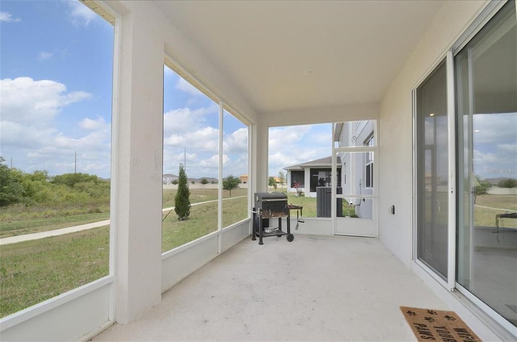 Active With Contract: $369,900 (5 beds, 3 baths, 3106 Square Feet)