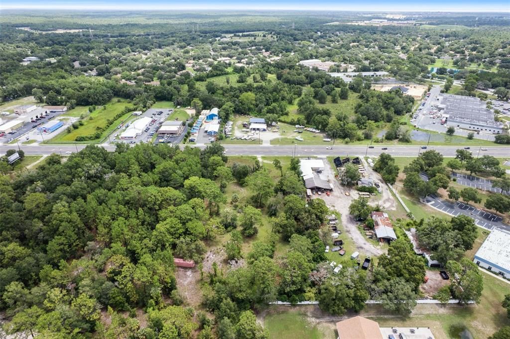 На продажу: $399,900 (2.42 acres)