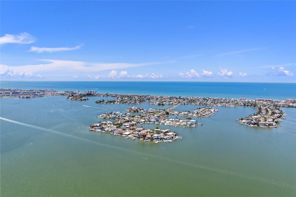 合同活跃: $1,395,000 (3 贝兹, 3 浴室, 2971 平方英尺)