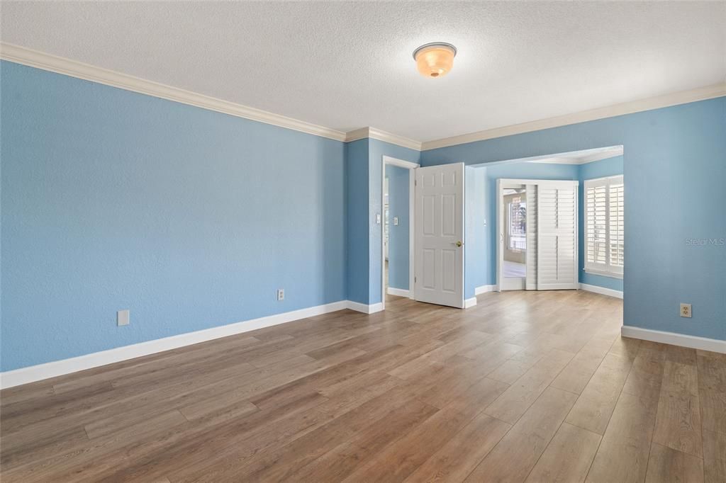 合同活跃: $1,395,000 (3 贝兹, 3 浴室, 2971 平方英尺)