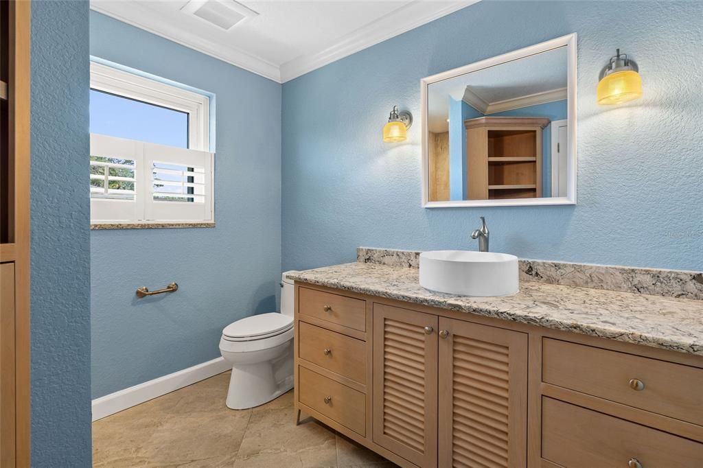 合同活跃: $1,395,000 (3 贝兹, 3 浴室, 2971 平方英尺)